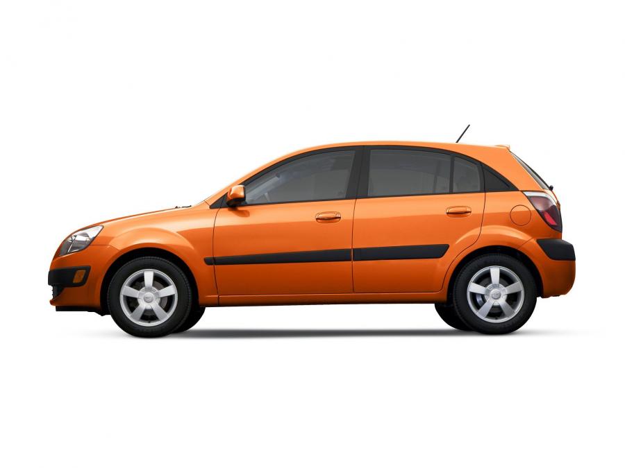  Kia Rio Hatchback 2005 года  (фото 35 из 39)